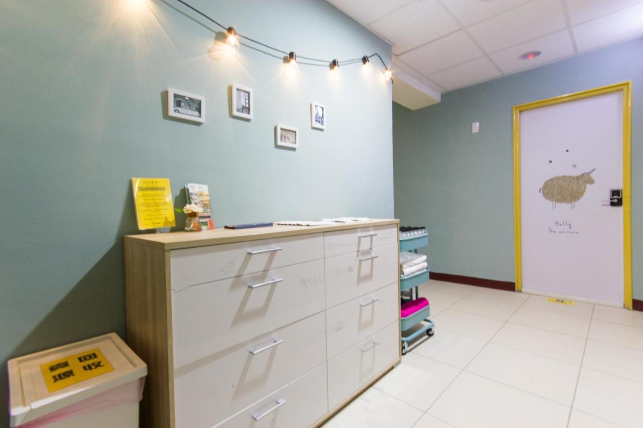 Wei Yang Guest House Tainan Exterior photo