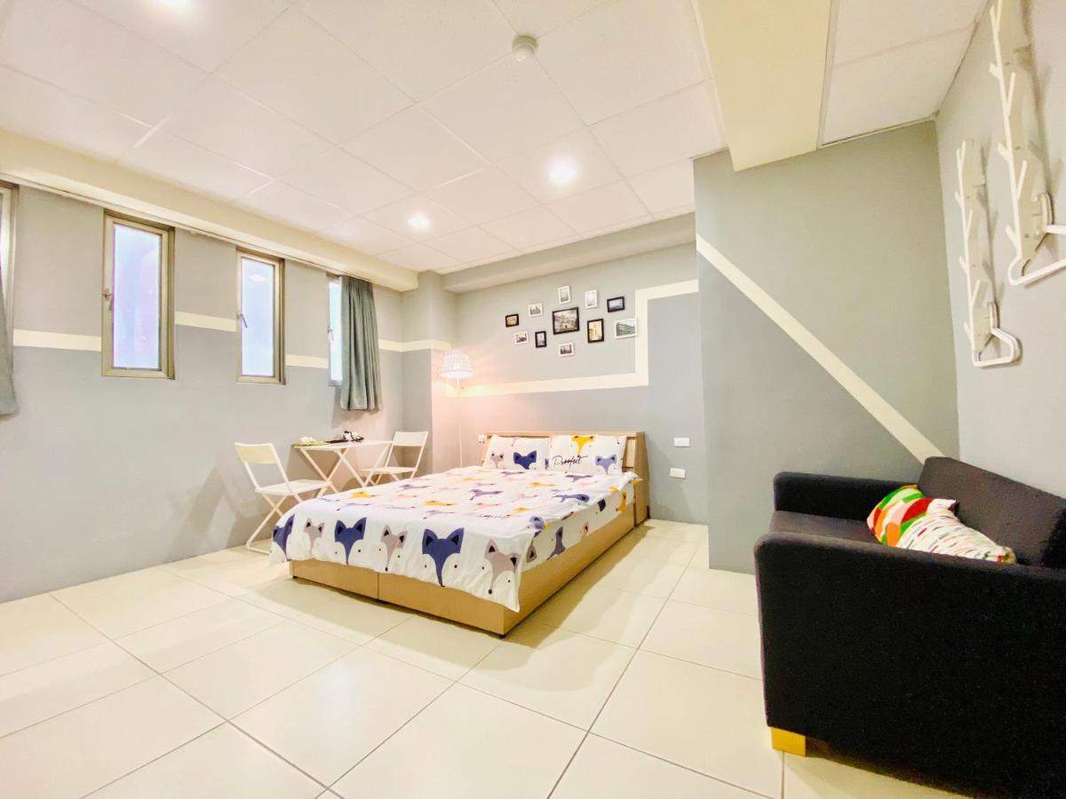 Wei Yang Guest House Tainan Exterior photo