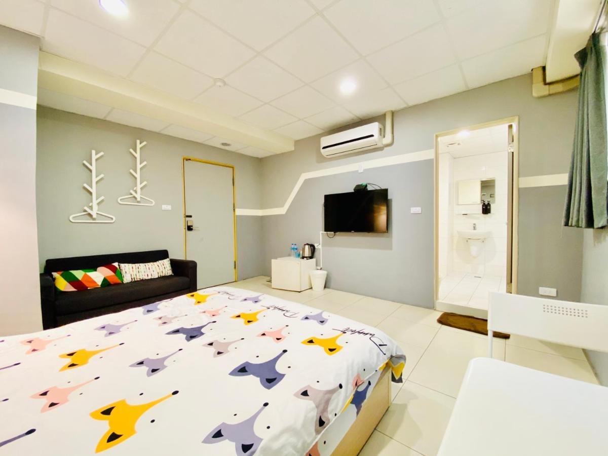 Wei Yang Guest House Tainan Exterior photo